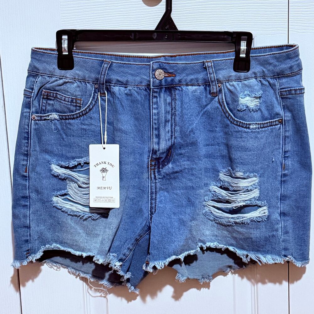 NWT Memvu XL Women’s distressed cut-off blue jean denim shorts jorts daisy dukes